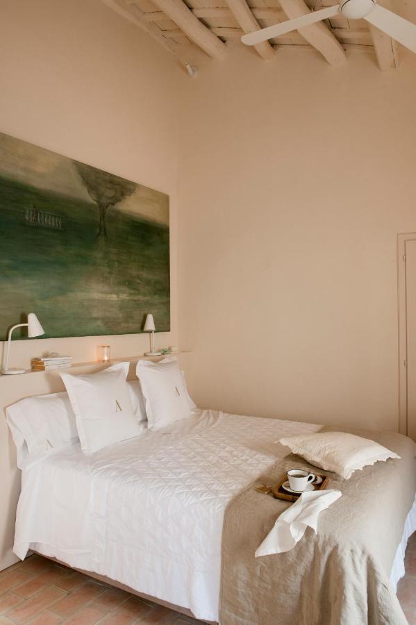 Arkhé Boutique 3*